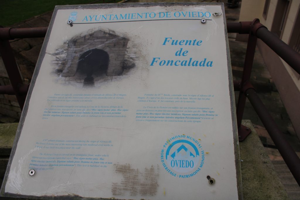 Plaque at the Foncalada Fountain