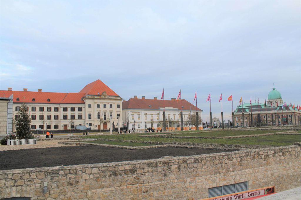 Carmelite Monastery, Sándor Palace and the Buda Hill Castle